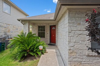 1900 Melissa Oaks Ln in Austin, TX - Building Photo - Building Photo