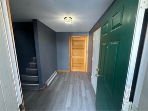 17 Willis St in Bristol, CT - Building Photo - Building Photo