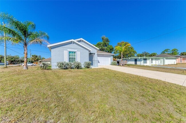 1263 Somerset St in Port Charlotte, FL - Building Photo - Building Photo