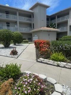 property at 9630 Club S Cir
