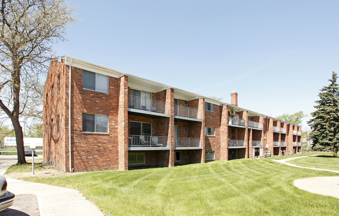 Willowbrook Apartments in Davison, MI - Building Photo