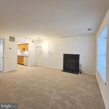 4521 28th Rd S in Arlington, VA - Building Photo - Building Photo