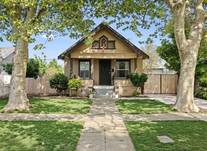 315 N Broadway in Turlock, CA - Building Photo - Building Photo