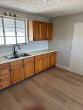 2033 Valley St in Dayton, OH - Building Photo - Building Photo