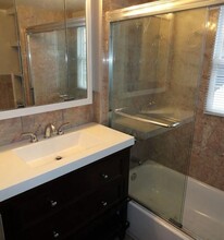 2326 Ashland Ave, Unit 3 in Cincinnati, OH - Building Photo - Building Photo