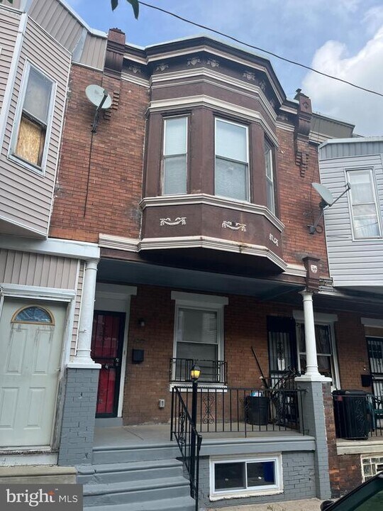 1317 S Paxon St in Philadelphia, PA - Foto de edificio