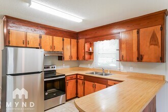 706 Pond St in Clayton, NC - Building Photo - Building Photo