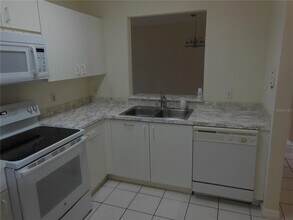 521 Villa Del Sol Cir-Unit -206 in Orlando, FL - Building Photo - Building Photo