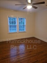 3228 Barnhill Dr in Charlotte, NC - Foto de edificio - Building Photo