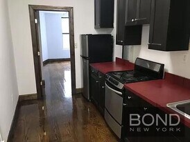 360 W 53rd St, Unit 3 E in New York, NY - Building Photo