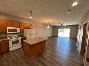 5976 Haswell Pl in Lincoln, NE - Building Photo - Building Photo