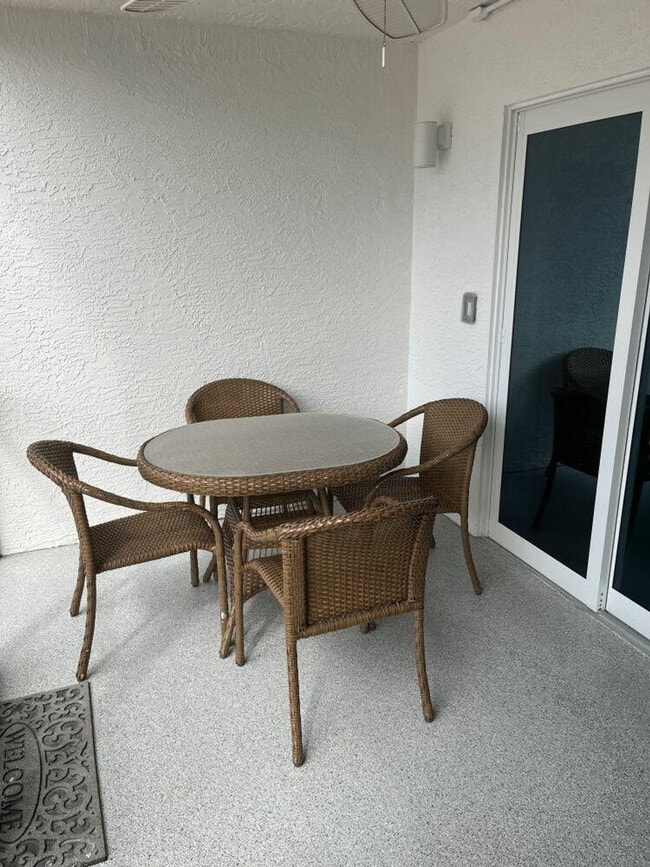 7785 Estero Blvd in Fort Myers Beach, FL - Building Photo - Building Photo