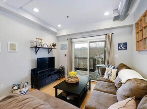412 Monroe St in Hoboken, NJ - Building Photo - Building Photo
