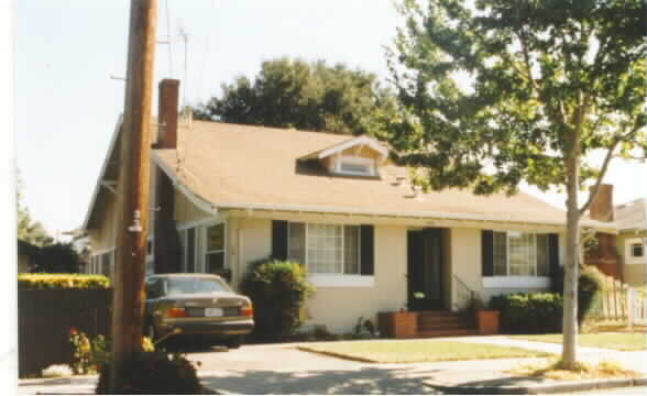 360 Hawthorne Ave in Palo Alto, CA - Foto de edificio