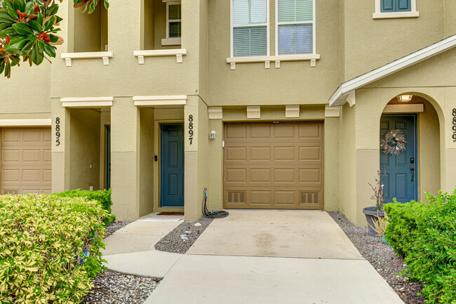 8897 White Sage Loop in Lakewood Ranch, FL - Foto de edificio - Building Photo