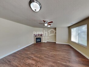 865 Southhampton Dr in North Salt Lake, UT - Foto de edificio - Building Photo