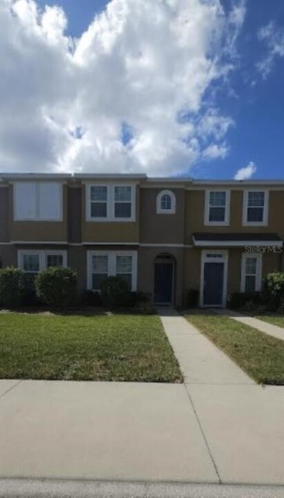 7041 Spotted Deer Pl in Riverview, FL - Building Photo