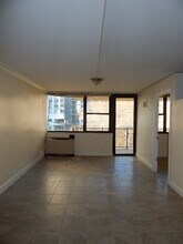 270 Marin Blvd, Unit 4D in Jersey City, NJ - Building Photo - Building Photo