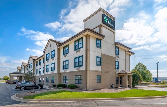 Furnished Studio-Chicago - Romeoville - Bo