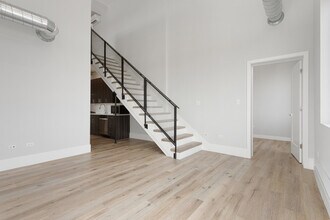1531 W Howard St in Chicago, IL - Building Photo - Building Photo