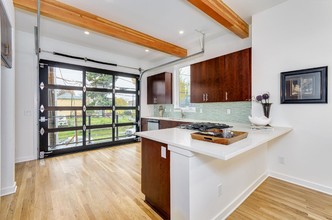 Verona in Portland, OR - Building Photo - Interior Photo