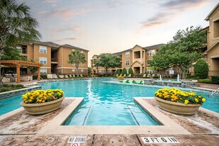 Tiburon in Houston, TX - Building Photo