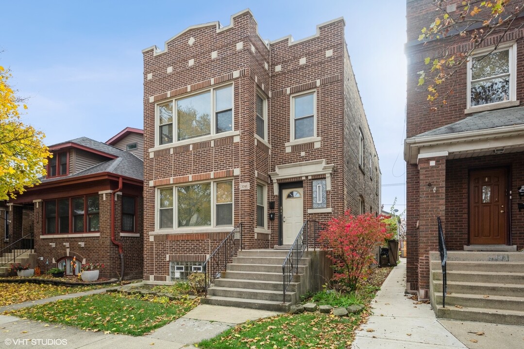 5341 W Byron St in Chicago, IL - Building Photo