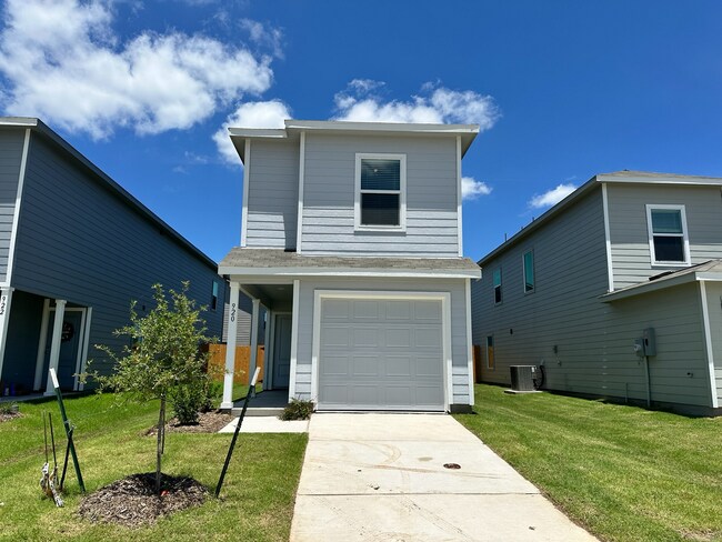property at 920 Sandhill Crane Ln