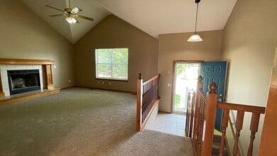1212 NE Applewood St in Lee's Summit, MO - Building Photo - Building Photo