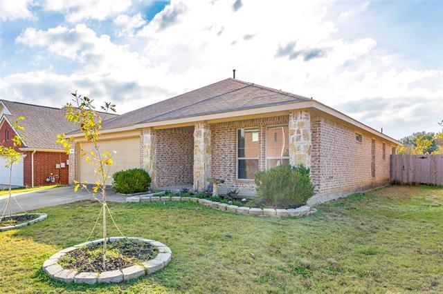 211 Villanova Dr in Van Alstyne, TX - Building Photo - Building Photo