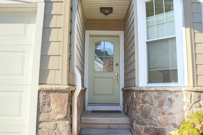 48 Bradford Walk in Farmington, CT - Building Photo - Building Photo