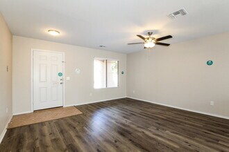 17037 W Marshall Ln in Surprise, AZ - Building Photo - Building Photo