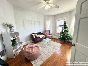 10 Wave Ave, Unit #3 in Boston, MA - Foto de edificio - Building Photo