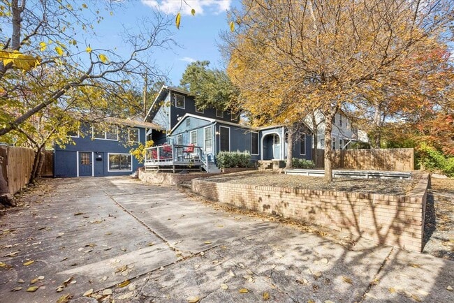 604 Pressler St in Austin, TX - Building Photo - Building Photo