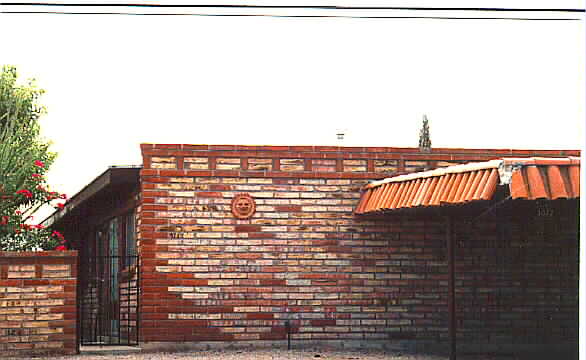 3072-3074 N Cherry Ave in Tucson, AZ - Foto de edificio