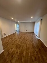 1676 Maple Ave, Unit 27 in Solvang, CA - Building Photo - Building Photo