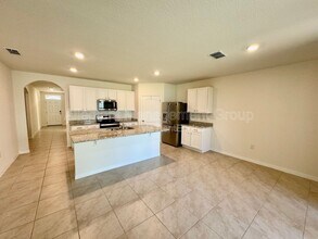 5371 Pine Lilly Dr in St. Cloud, FL - Building Photo - Building Photo