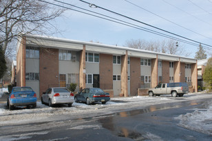 204 S Sparks St in State College, PA - Building Photo