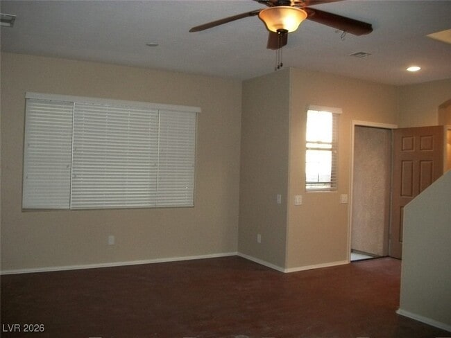 8970 Lanta Island Ave in Las Vegas, NV - Foto de edificio - Building Photo