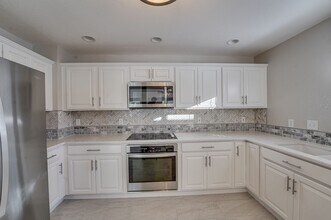 Beautiful 4 bed, 3.5 bath Home in Fort Collins Dakota Ridge Neighborhood in Fort Collins, CO - Building Photo - Building Photo