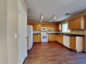 6222 W Southgate St in Phoenix, AZ - Building Photo - Building Photo