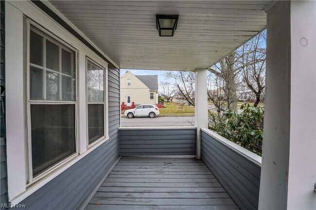 5143 E 113th St, Unit DN in Garfield Heights, OH - Building Photo - Building Photo
