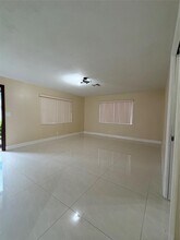 1871 NW 59th Ter in Sunrise, FL - Foto de edificio - Building Photo