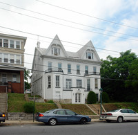 133-135 Summit Ave in Hagerstown, MD - Foto de edificio - Building Photo