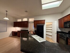 5953 Snow Leopard Cir in Elk Grove, CA - Building Photo - Building Photo