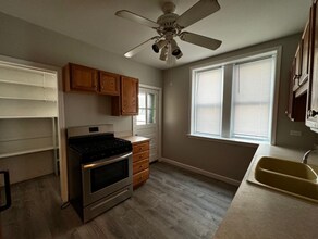 3304 W Catalpa Ave in Chicago, IL - Building Photo - Building Photo