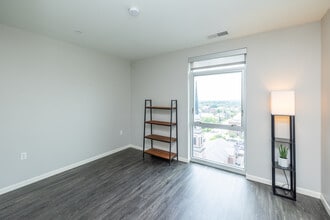 Skyline Tower in Fort Wayne, IN - Building Photo - Interior Photo
