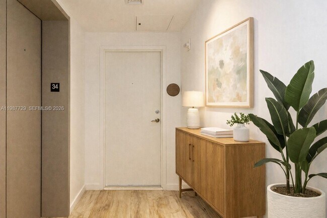 650 NE 32nd St in Miami, FL - Building Photo - Building Photo