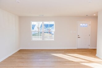 327 White Birch Rd in Waynesboro, VA - Building Photo - Building Photo