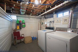 30 Cooper St, Unit 30B in Manchester, CT - Building Photo - Building Photo